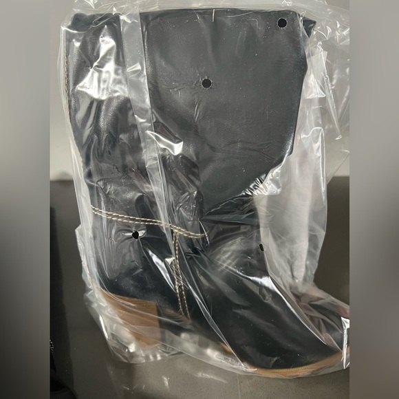 Unbranded fashion boots (faux leather) - Picture 2 of 5